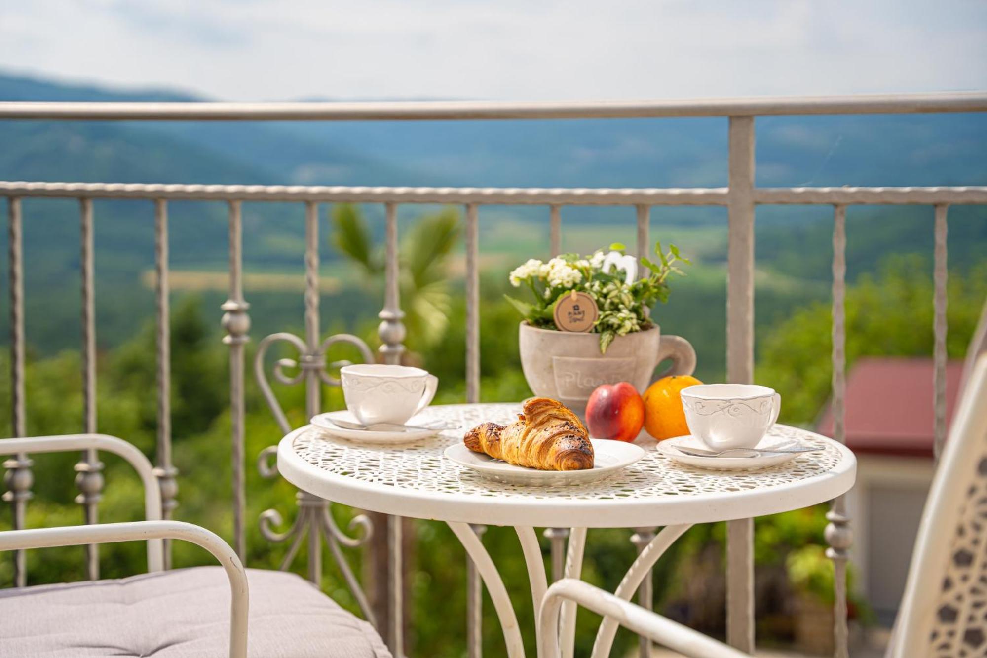 Holiday Home Belveder Motovun With Heated Pool Livade Extérieur photo